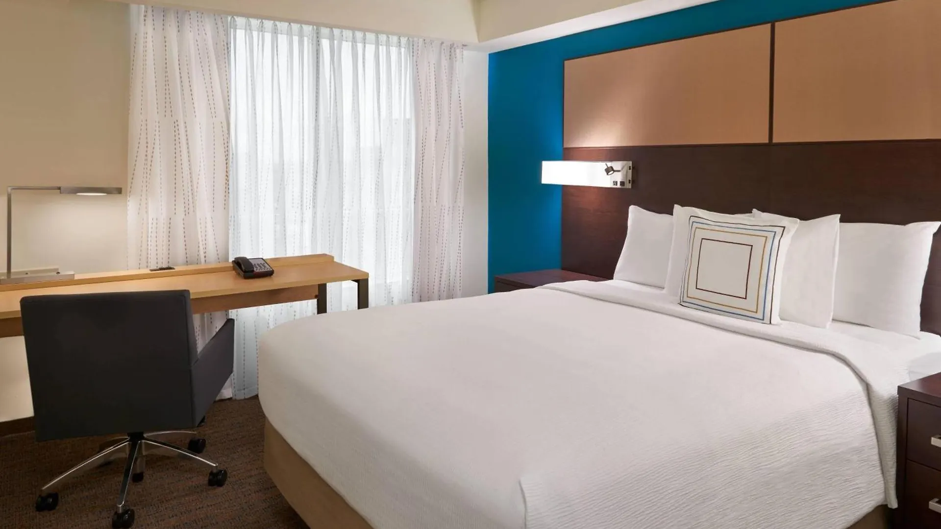 فندق ريزيدنس إن باي ماريوت تورنتو إيربورت تورونتو