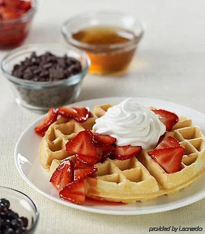 فندق ريزيدنس إن باي ماريوت تورنتو إيربورت تورونتو